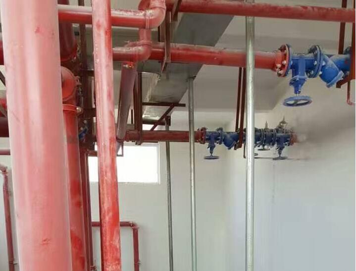 沟槽管件产品应用于消防泵房安装实景图